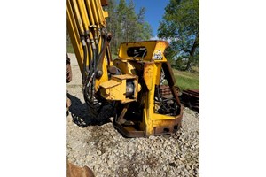Komatsu 33in Bar Saw  Attachment-Logging